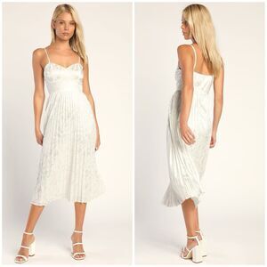 Lulus Chic Sensibility Midi Dress Women's XS White Satin Jacquard Pleated